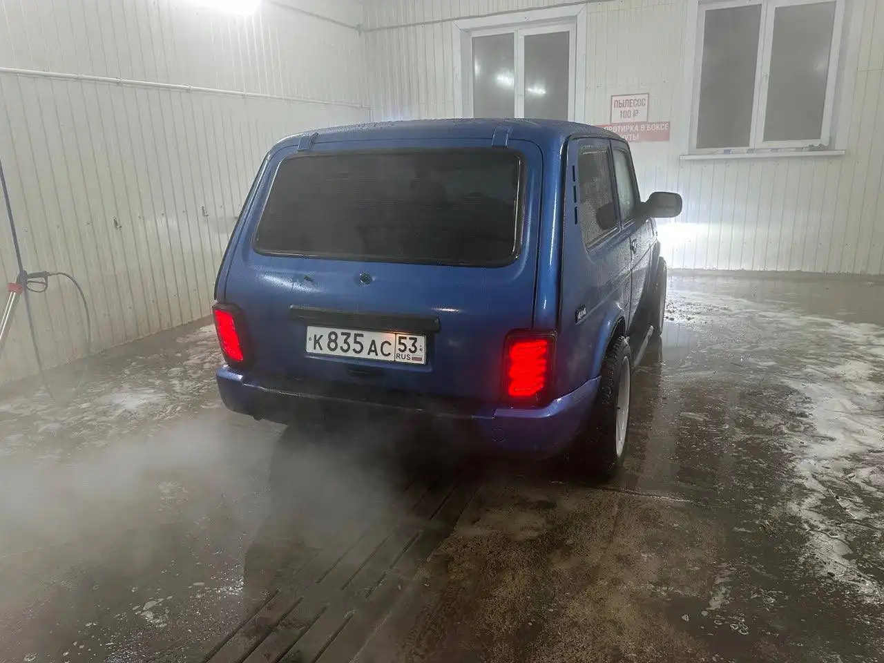 Продажа автомобиля 11 года с 4 хозяевами по документам, крашеного, с аудиосистемой