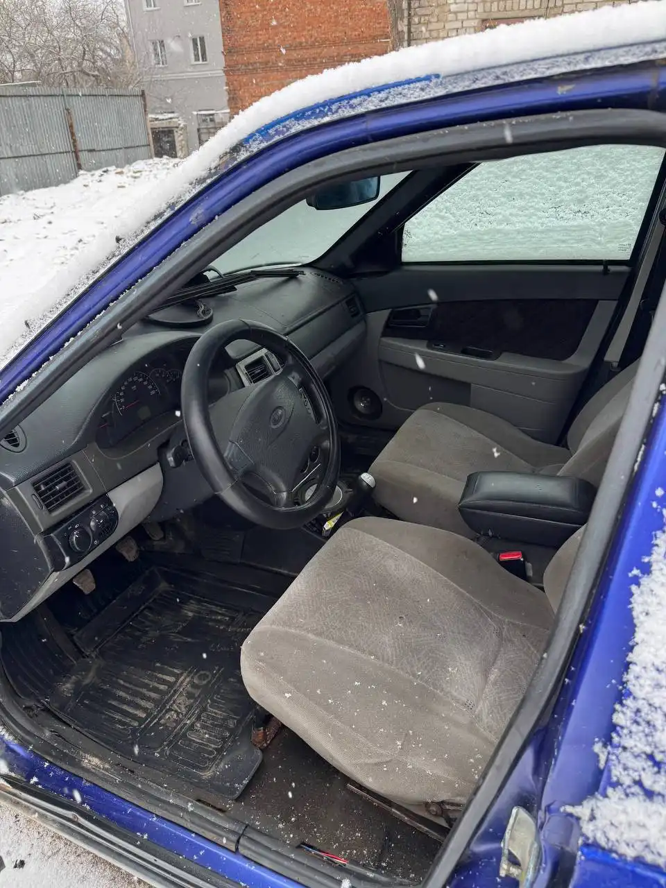 Продажа Lada Priora 2007 года с проблемами двигателя