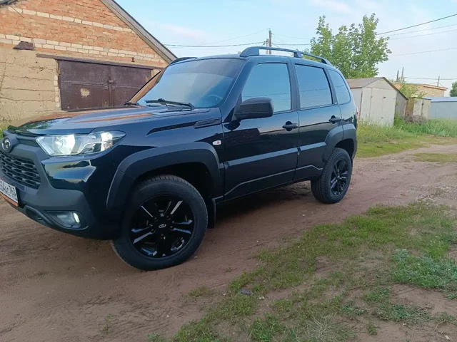 Продам Нива Тревел 2022 года - Госномера в Самара