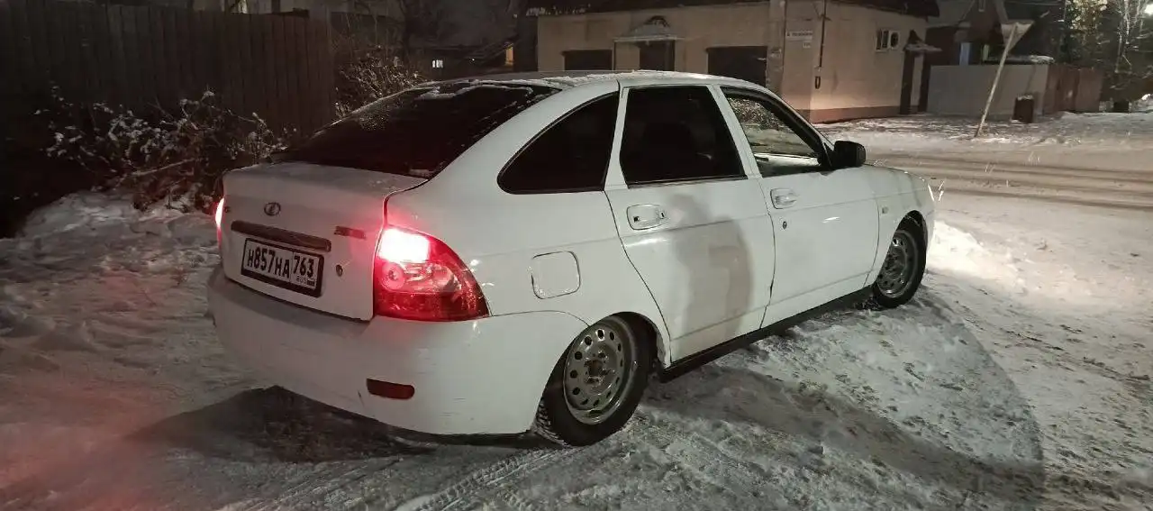 Продажа автомобиля Lada Priora 2009 года выпуска