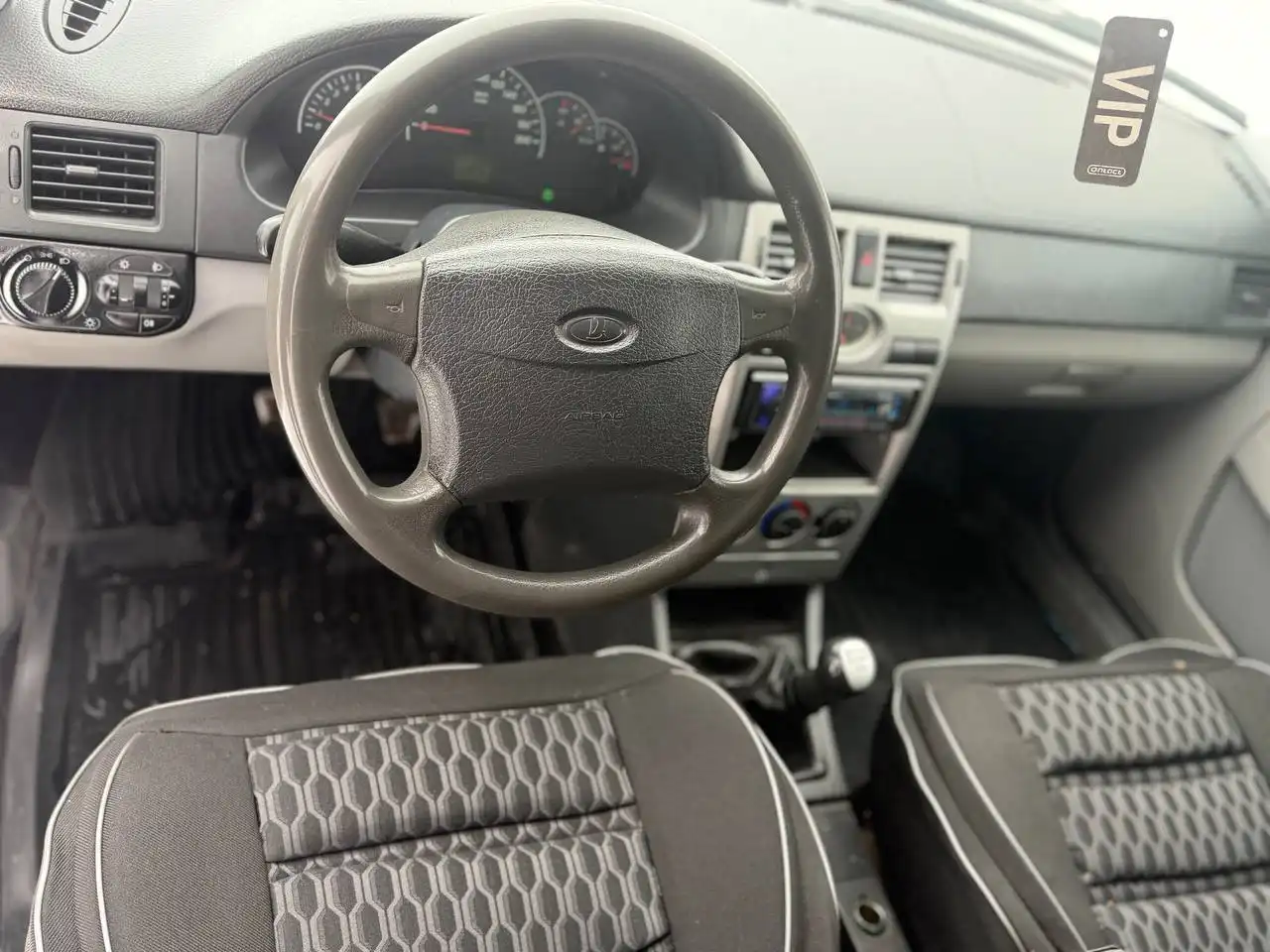 LADA Priora 2011 года в хорошем состоянии