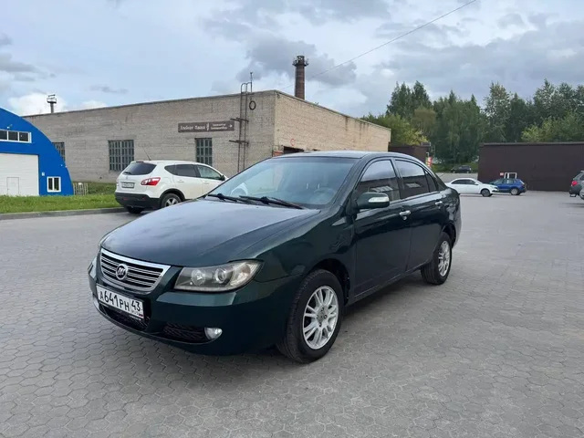 Автомобиль 2011 года в хорошем состоянии - ВАЗ-2104 в Киров