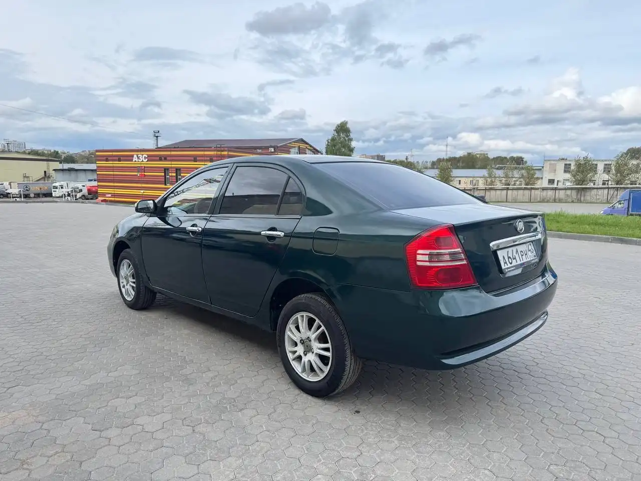 Автомобиль 2011 года в хорошем состоянии - Авто в Киров