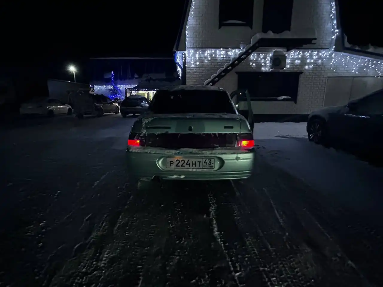 Продам 3 год инжектор КПП без хрустов и вылетов - Запчасти (Авто) в Киров