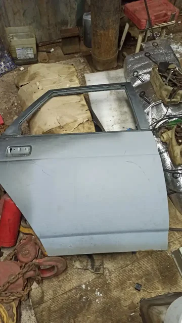 Продам дверь заднюю правую на автомобиль - Кузовные детали в Киров