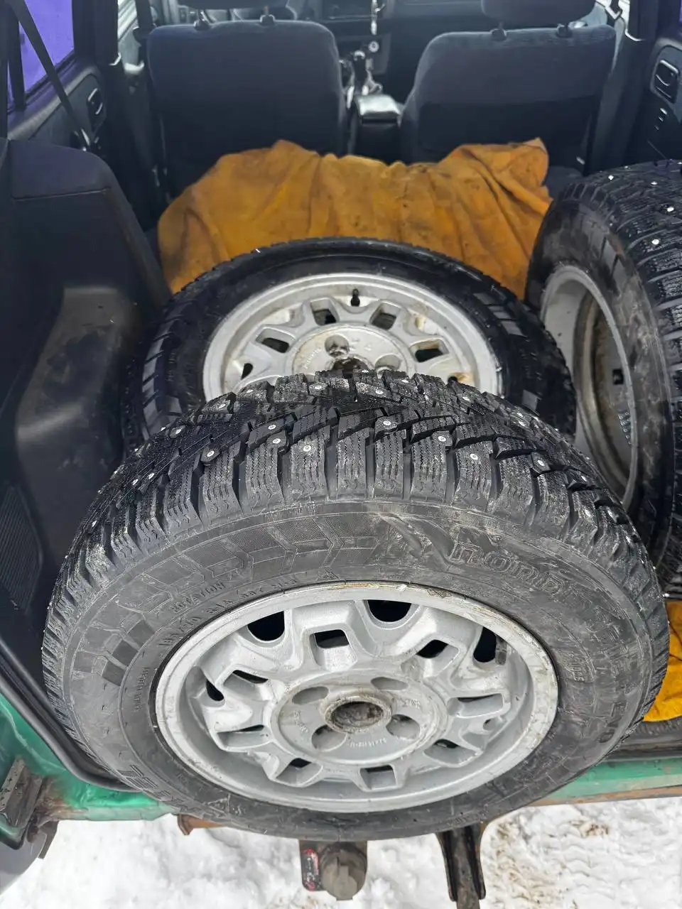 Комплект литья на новой резине для Ауди - Запчасти (Авто) в Киров