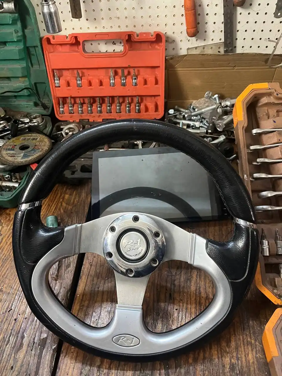 Руль и магнитола Kenwood для автомобиля - Запчасти (Авто) в Киров