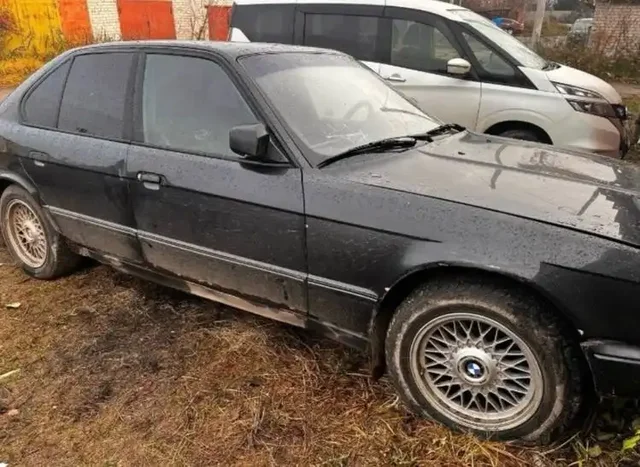 Продам BMW E34 в отличном состоянии - частное объявление в Киров