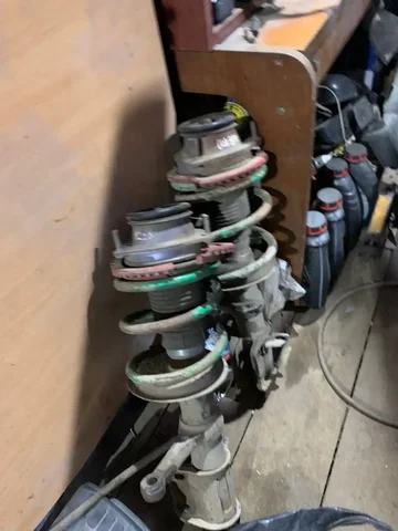 Передние стойки Астон -120 - Кузовные детали в Киров