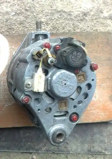 Продам два генератора на жигули - Запчасти (Авто) в Киров