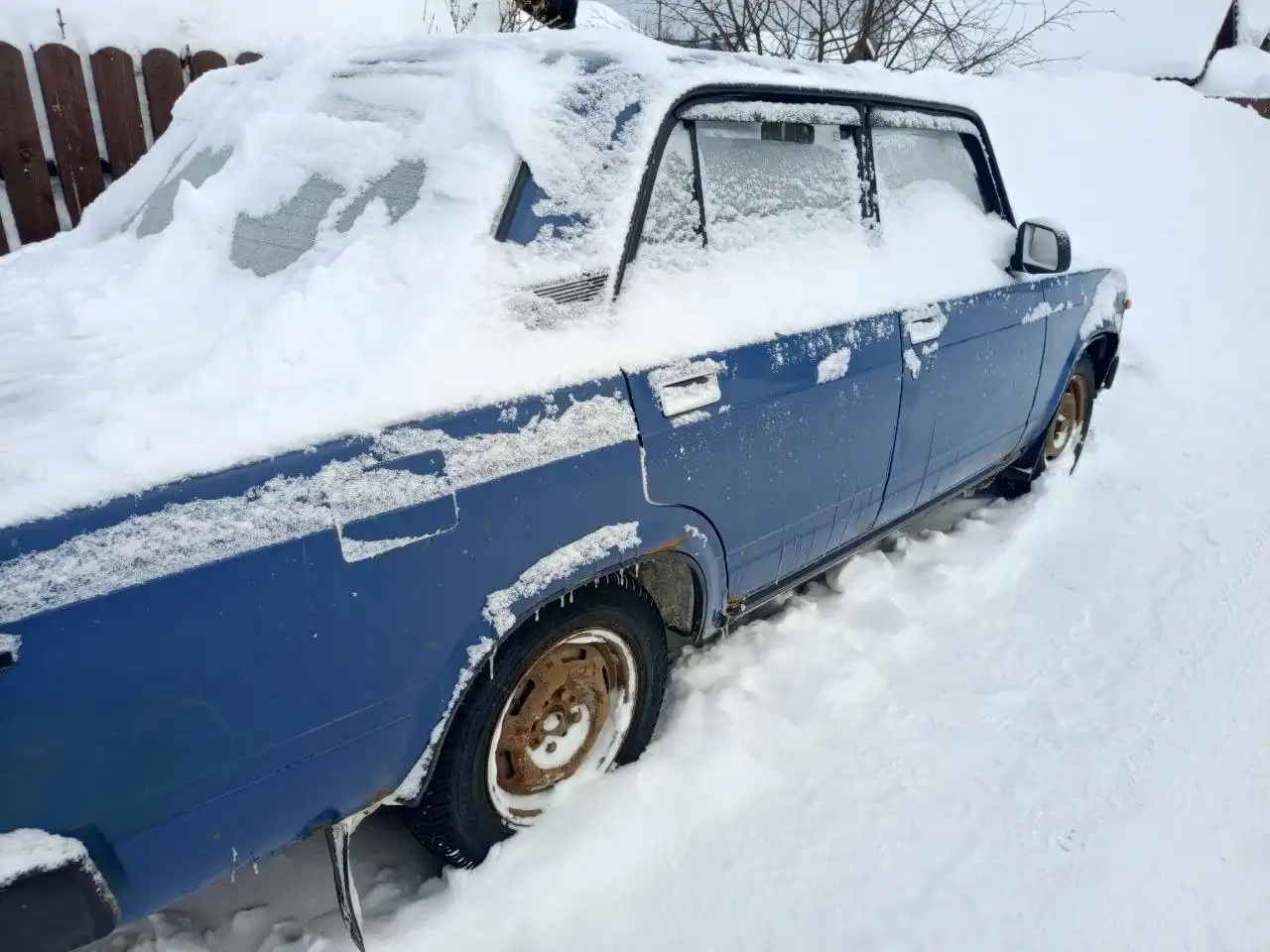 ВАЗ 2105 карбюраторный в хорошем техническом состоянии - Легковые автомобили (Авто) в Омутнинск