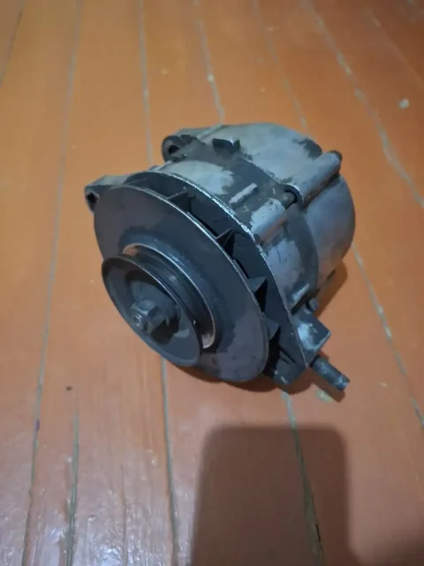 Магнитола Пролоджи и генератор для авто - Кузовные детали в Киров