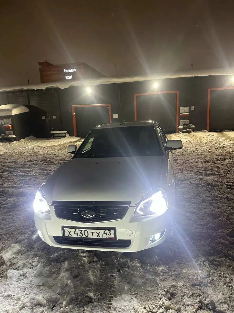 Продам Приору 2011 года с магнитолой Android - Легковые автомобили (Авто) в Киров