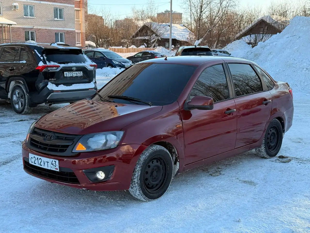 Продажа Лада Гранта 2012 года - Легковые автомобили (Авто) в Киров