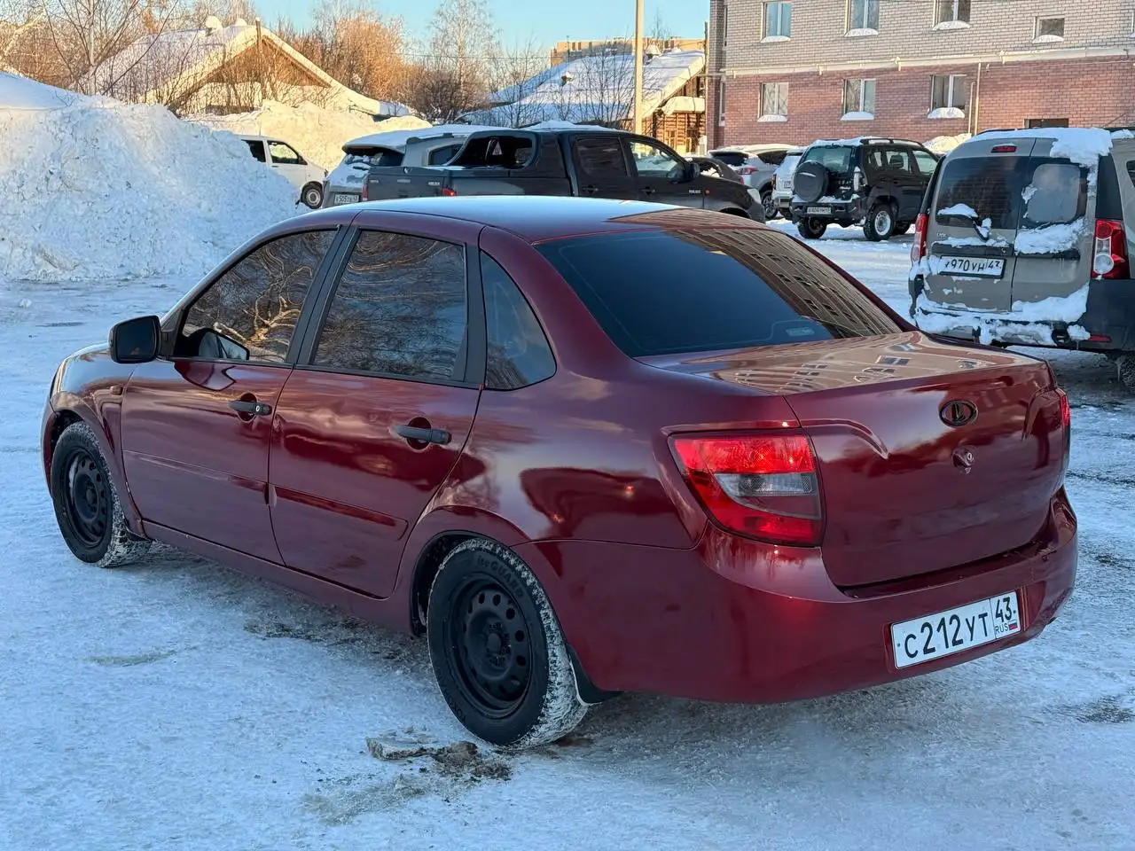 Продажа Лада Гранта 2012 года - Легковые автомобили (Авто) в Киров