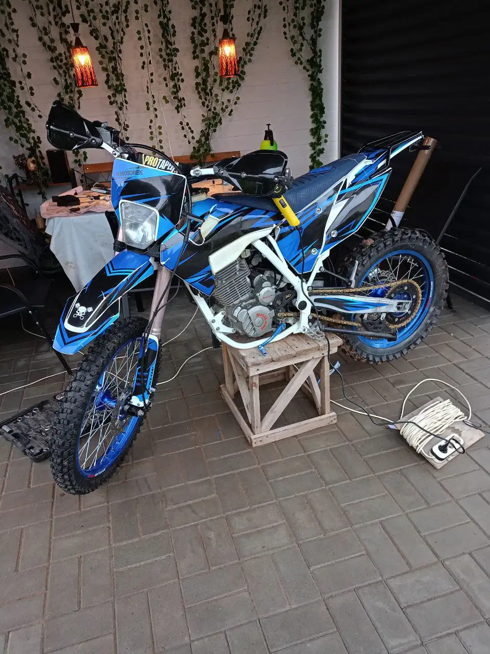 Обмен на машину мотоцикла Yamaha XT250HS 2022 года - Мотоциклы (Авто) в Киров