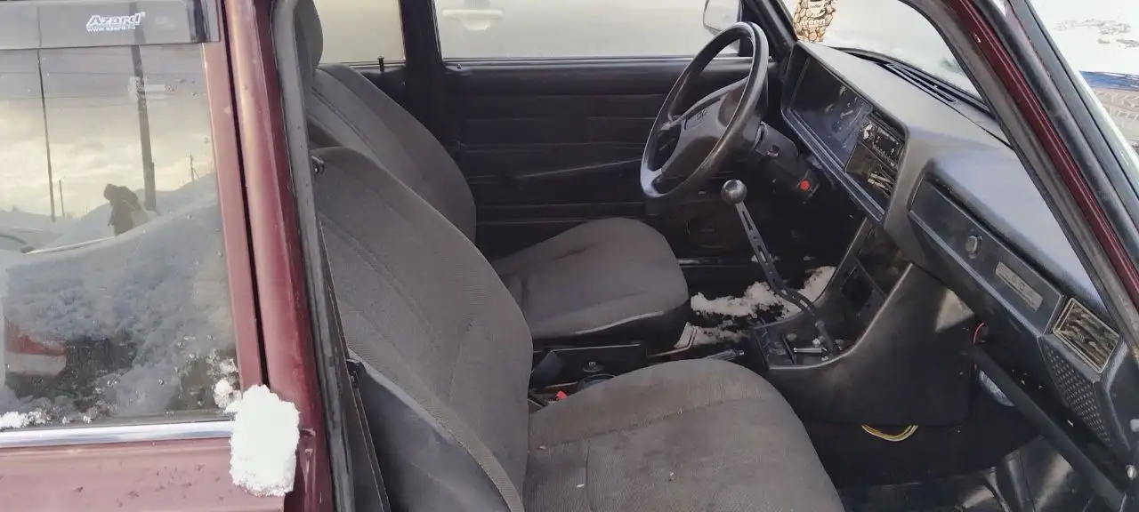 Автомобиль 2007 года с неисправностью двигателя и КПП - Авто в Киров