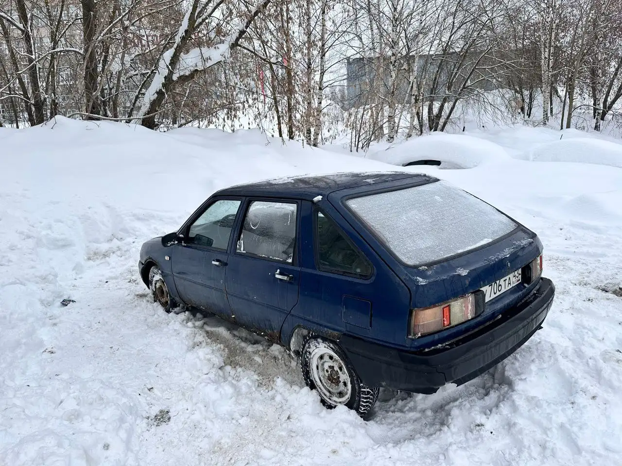 Мотор пол тыки 2003 года без АКБ - Запчасти (Авто) в Киров