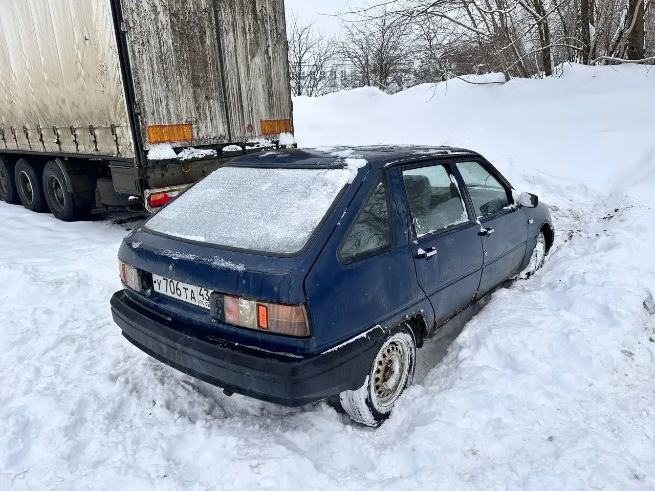 Мотор пол тыки 2003 года без АКБ - Запчасти (Авто) в Киров