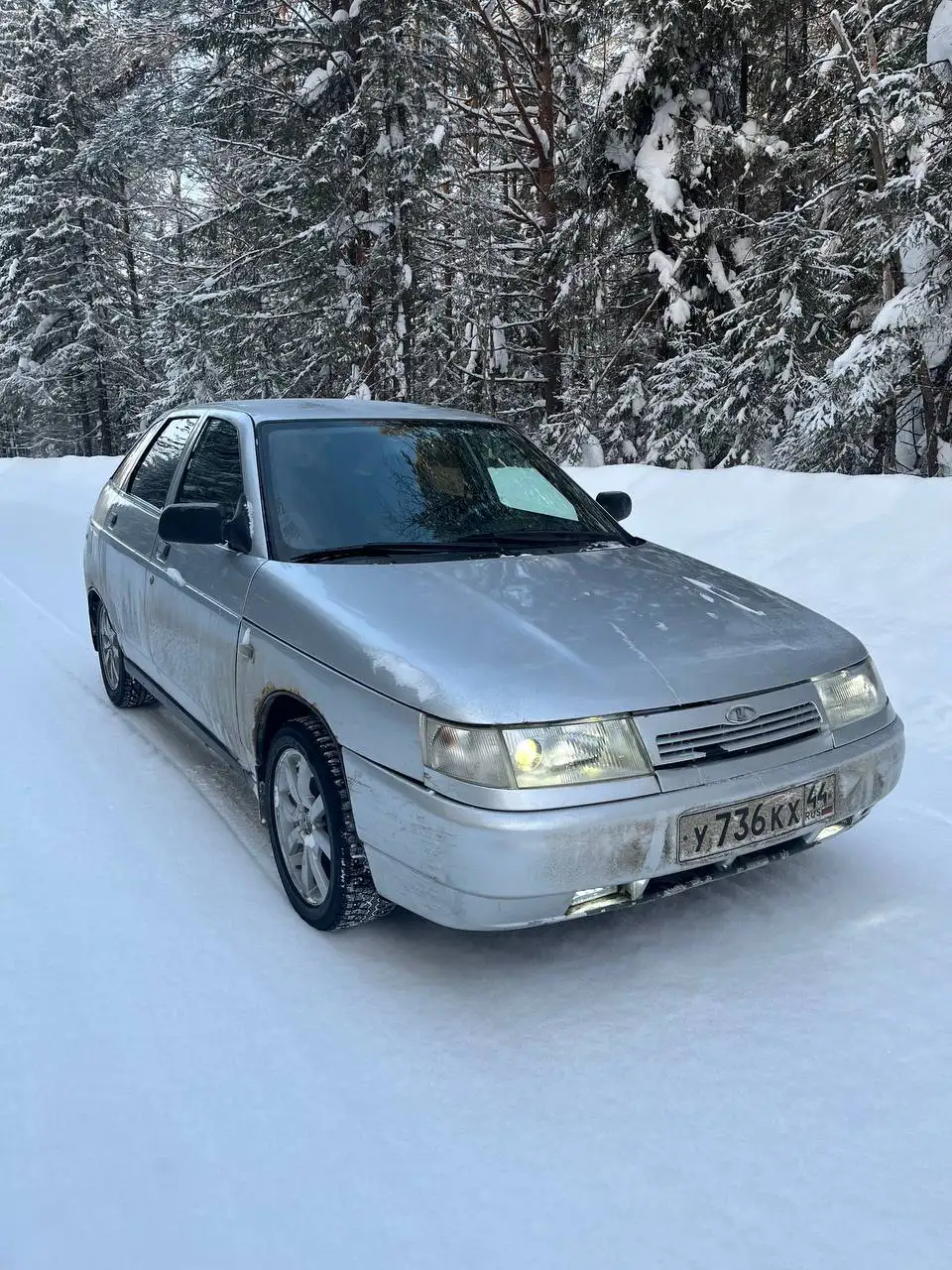 ВАЗ 2112 в серебристом цвете с литыми дисками - Легковые автомобили (Авто) в Кирс