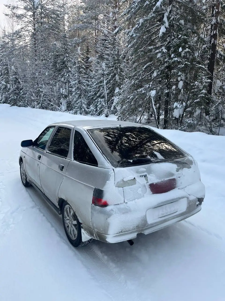 ВАЗ 2112 в серебристом цвете с литыми дисками - Легковые автомобили (Авто) в Кирс