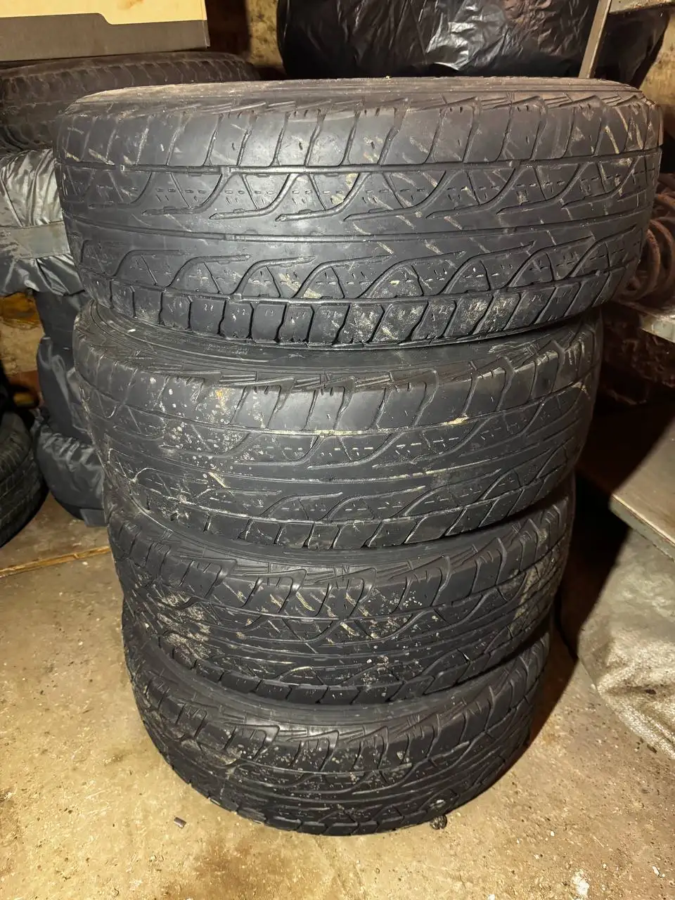 Комплект оригинальных дисков на RAV4 с резиной - Запчасти (Авто) в Киров