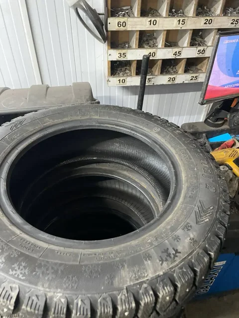 Зимние шины 195/65/15 2022 года - Карбюраторы в Киров