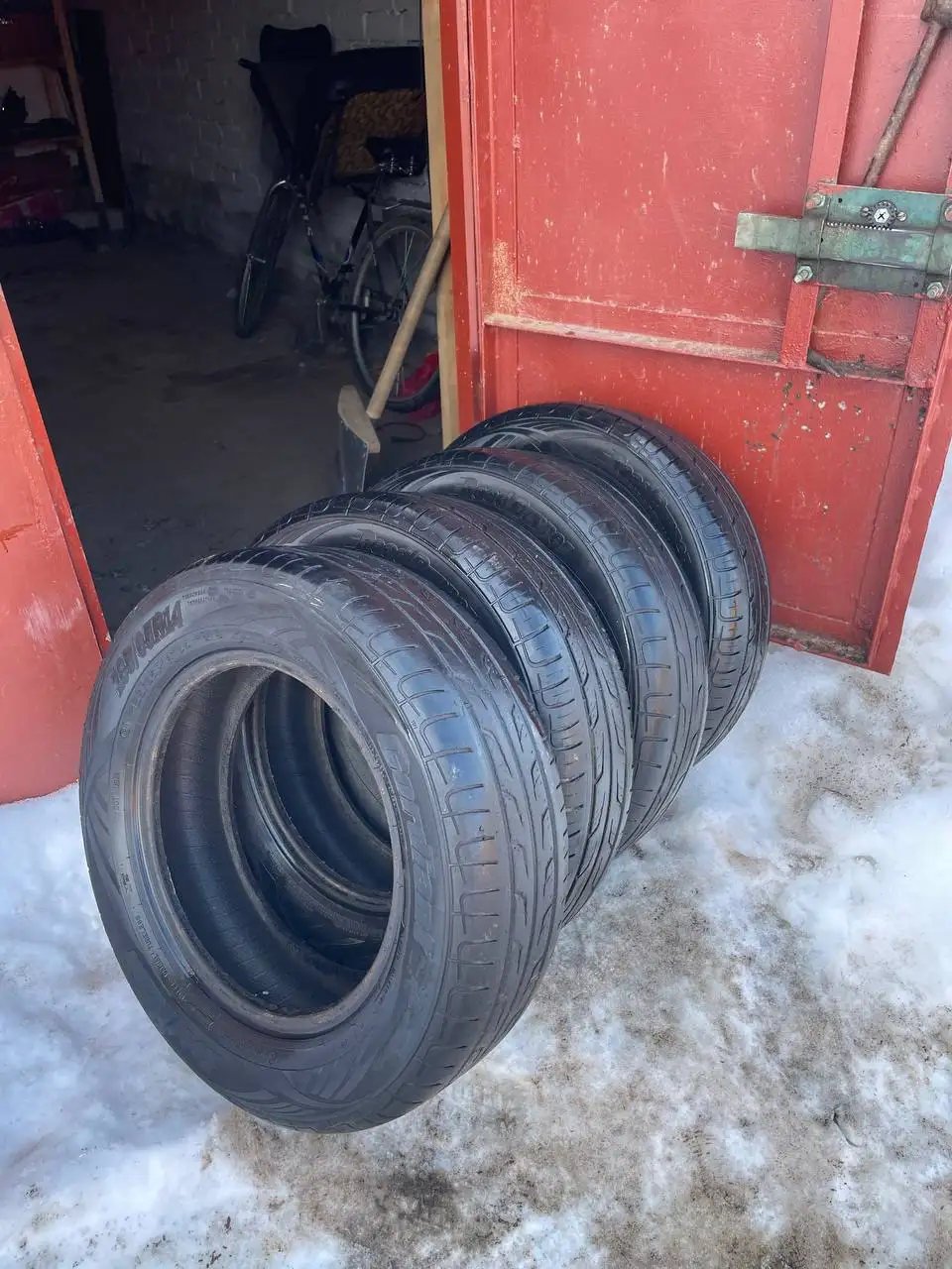 Шина 185/65 R14 в Кирове - Шины и диски (Запчасти) в Киров