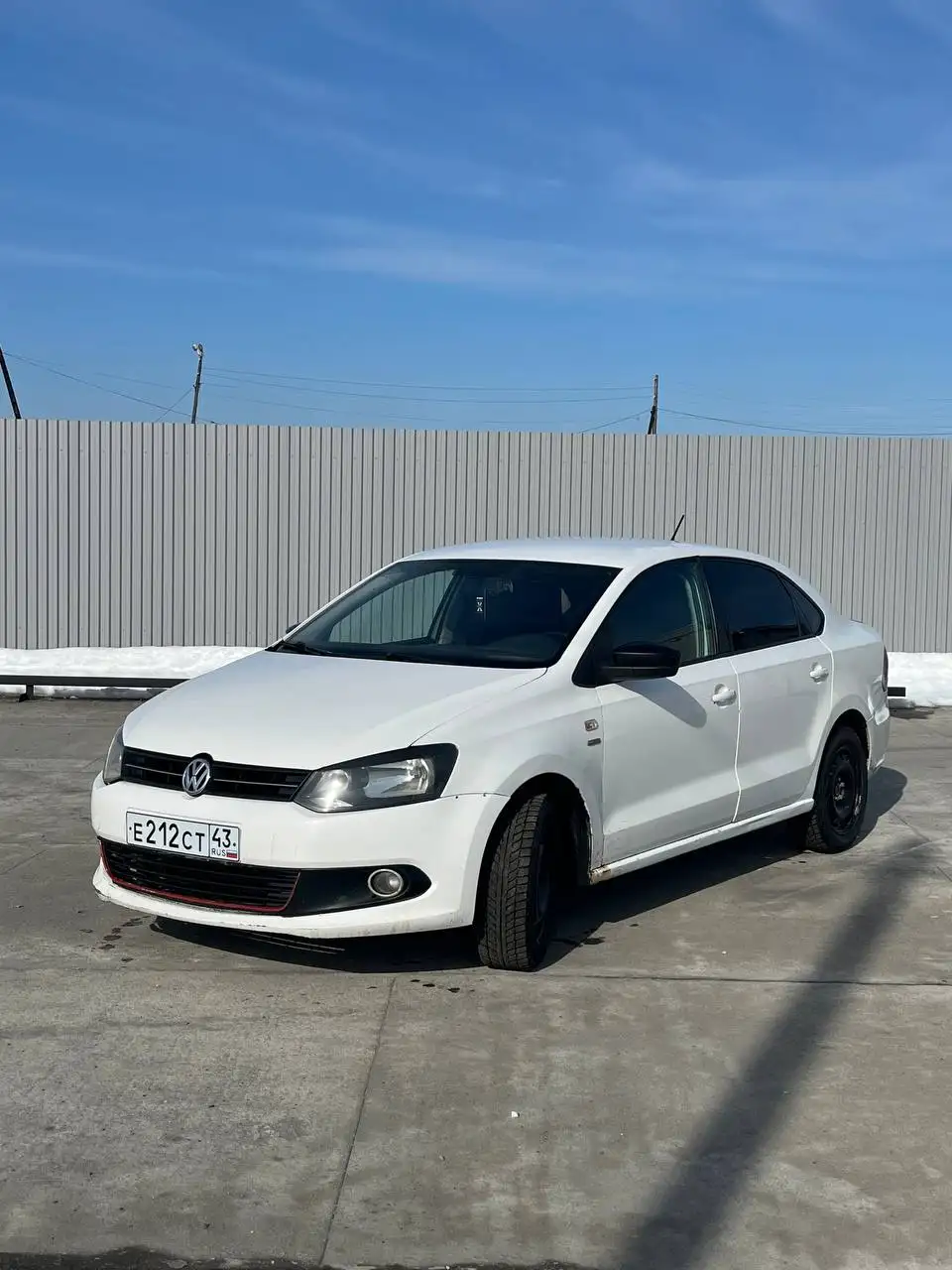 Volkswagen Polo 2013 года - Авто в Кирс