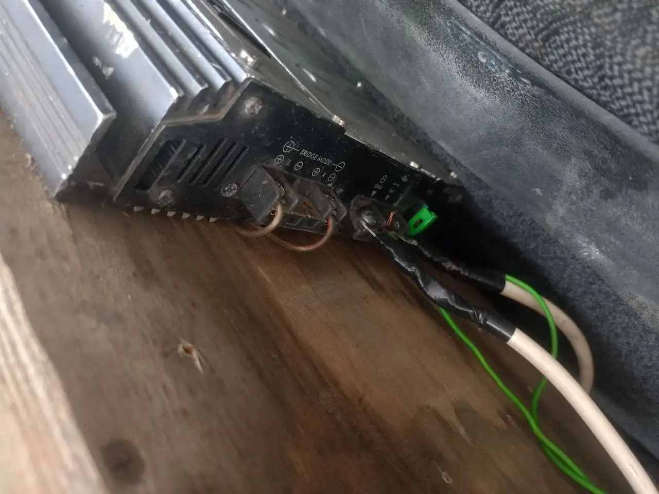 Продам всё чётко работает - Авто в Киров