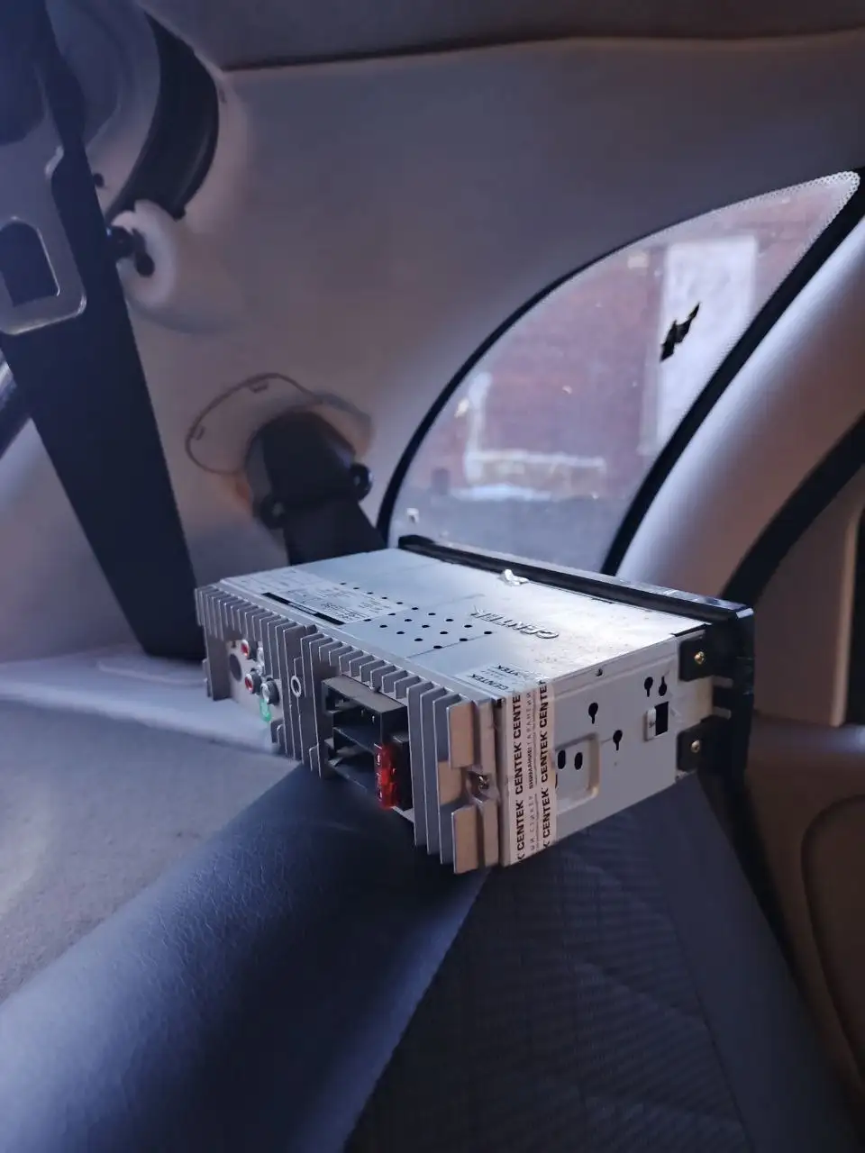 Продам хорошую магнитолу с блютуз - Электроника в Киров