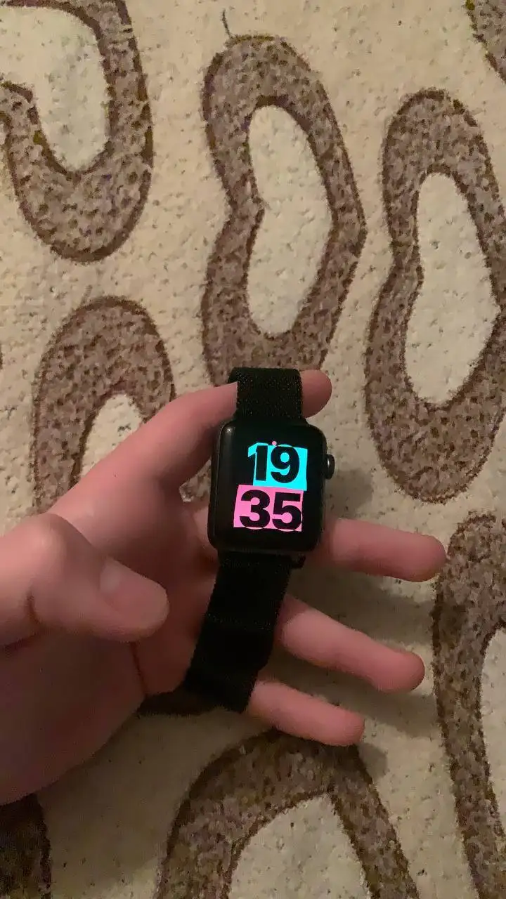 Apple Watch Series 3 38mm в хорошем состоянии - Умные часы (Электроника) в Киров