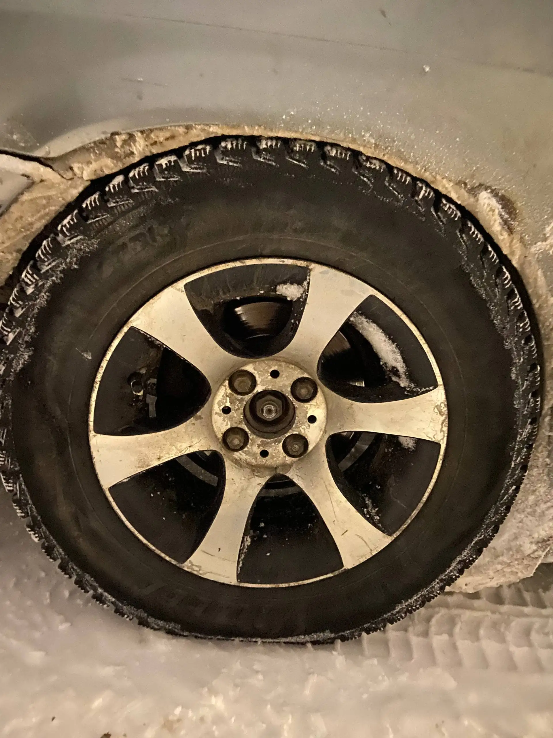 Продажа 3 колес R13 - Колеса и диски (Запчасти) в Киров