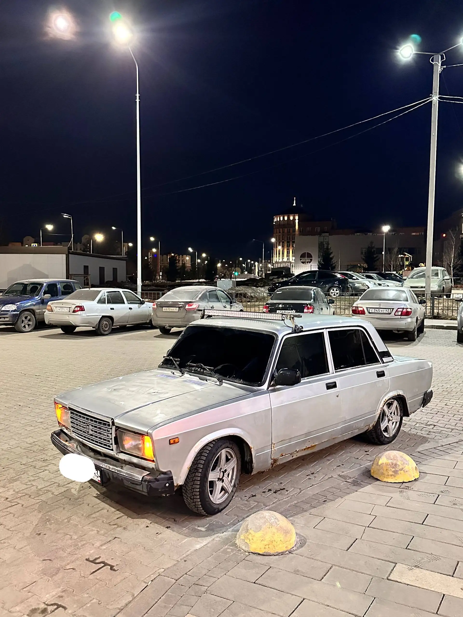 Инжекторный двигатель 10 год для обмена на пневмоподвеску - Двигатели (Запчасти) в Киров