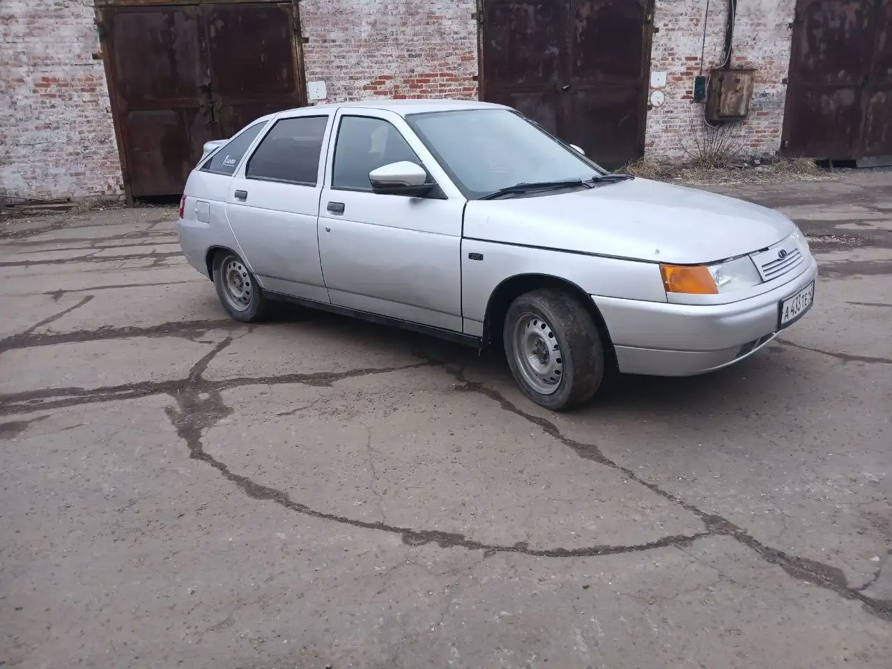 Автомобиль ВАЗ 2004 года с двигателем 16 клапанов - Авто в Киров