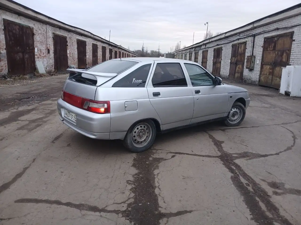 Автомобиль ВАЗ 2004 года с двигателем 16 клапанов - Авто в Киров