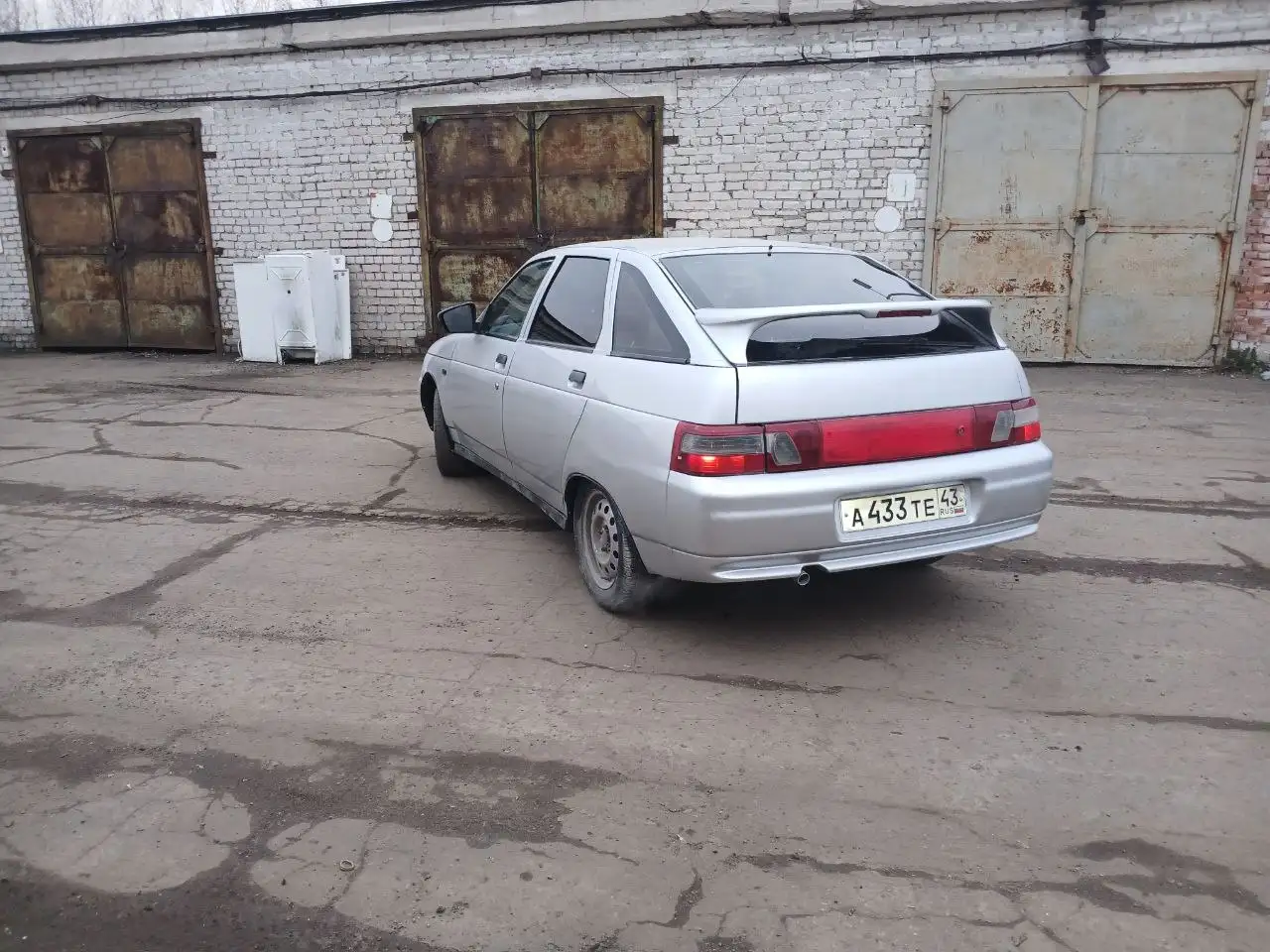 Автомобиль ВАЗ 2004 года с двигателем 16 клапанов - Авто в Киров