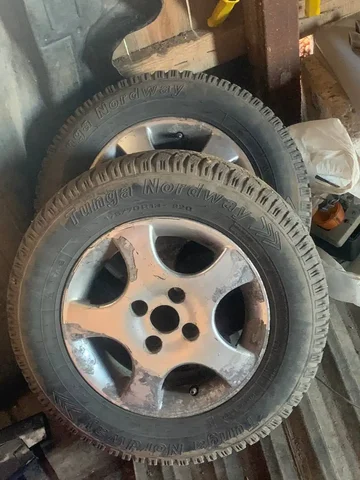 Комплект зимней резины R13 4x98 - Шины и диски в Киров