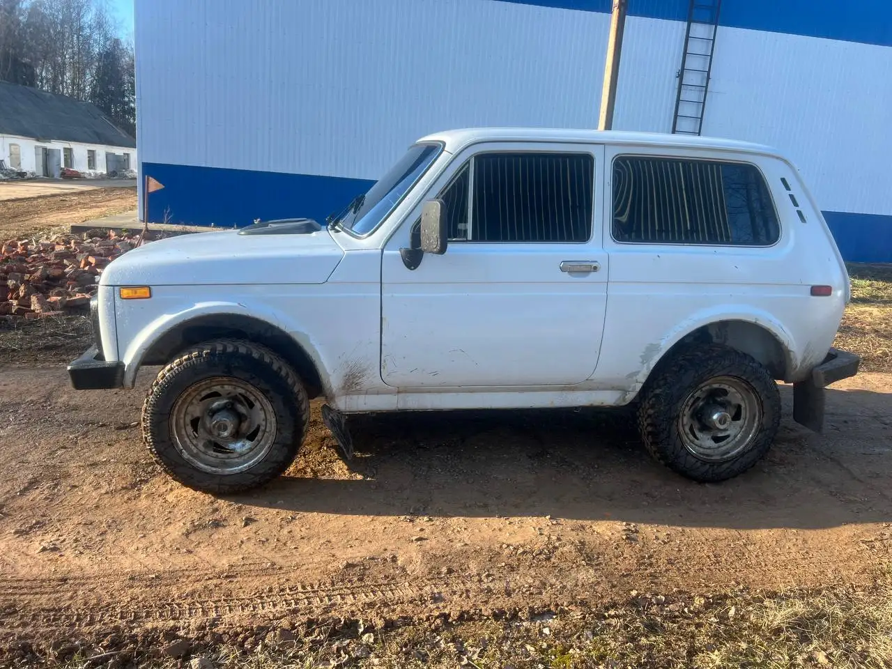 ВАЗ 2121 1988 года с механической коробкой передач - Легковые автомобили (Авто) в Киров