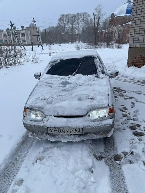 Продажа автомобиля 5 лет в Кирове - Автозапчасти, Колёсные диски в Киров