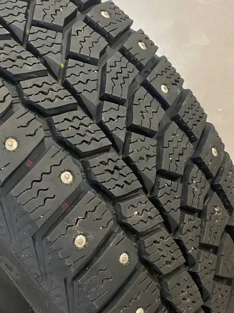 Продам комплект зимней резины Viatti Brina Nordico V-522 - Автомобили в Киров