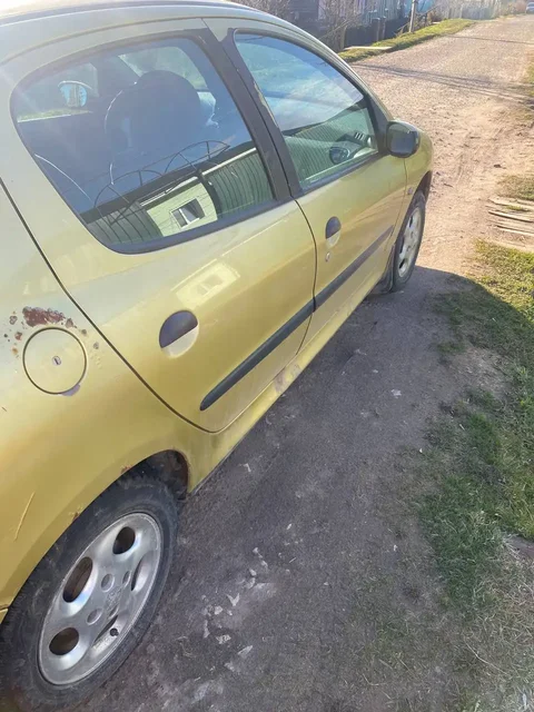 Продам Peugeot - Б/у автомобили в Киров
