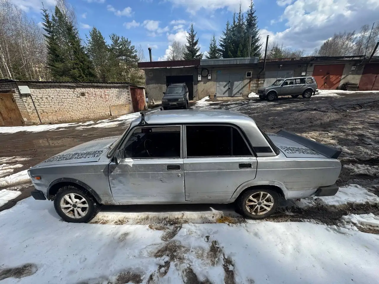 Niva Шнива 2010 года с литыми дисками - Внедорожники (Авто) в Киров
