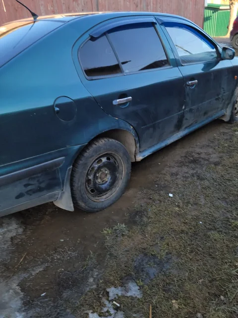 Nissan в хорошем состоянии, но требует ремонта - Авто в Киров