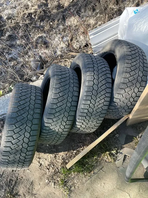 Продам хорошую ровную зиму R15 - Б/у автомобили в Киров