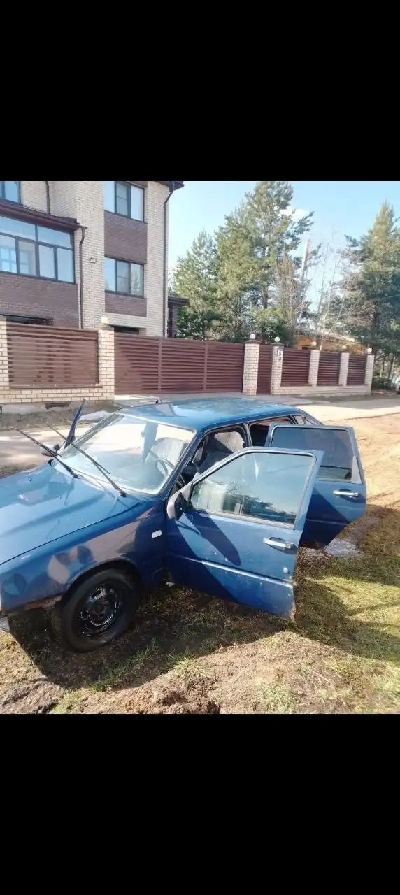 Продам ИЖ Ода 2126 - Авто в Слободской