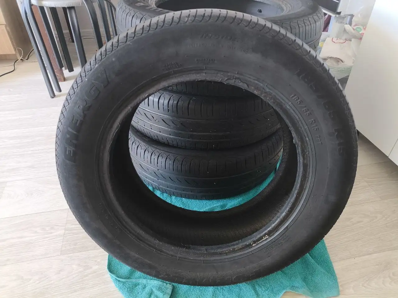 Продам летнюю резину FORMULA ENERGY 185/65 R15 88T - Шины и диски (Запчасти) в Киров
