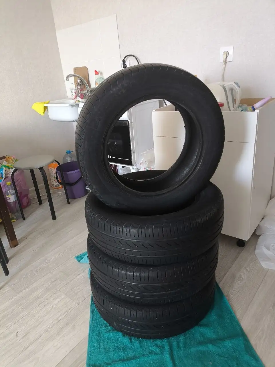 Продам летнюю резину FORMULA ENERGY 185/65 R15 88T - Шины и диски (Запчасти) в Киров