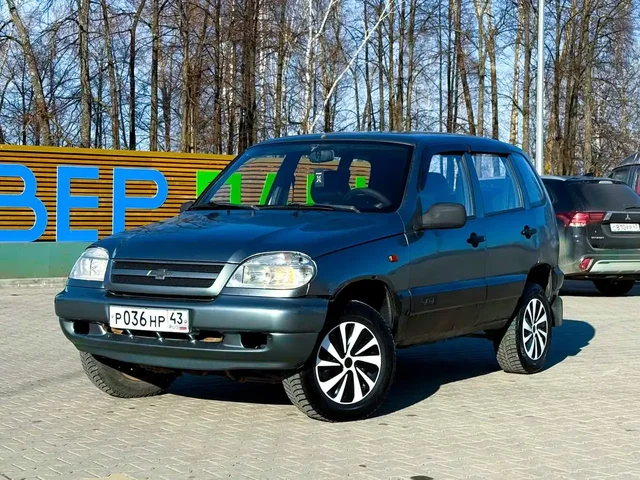 Chevrolet NIVA 2004 и 240000 км - частное объявление в Киров