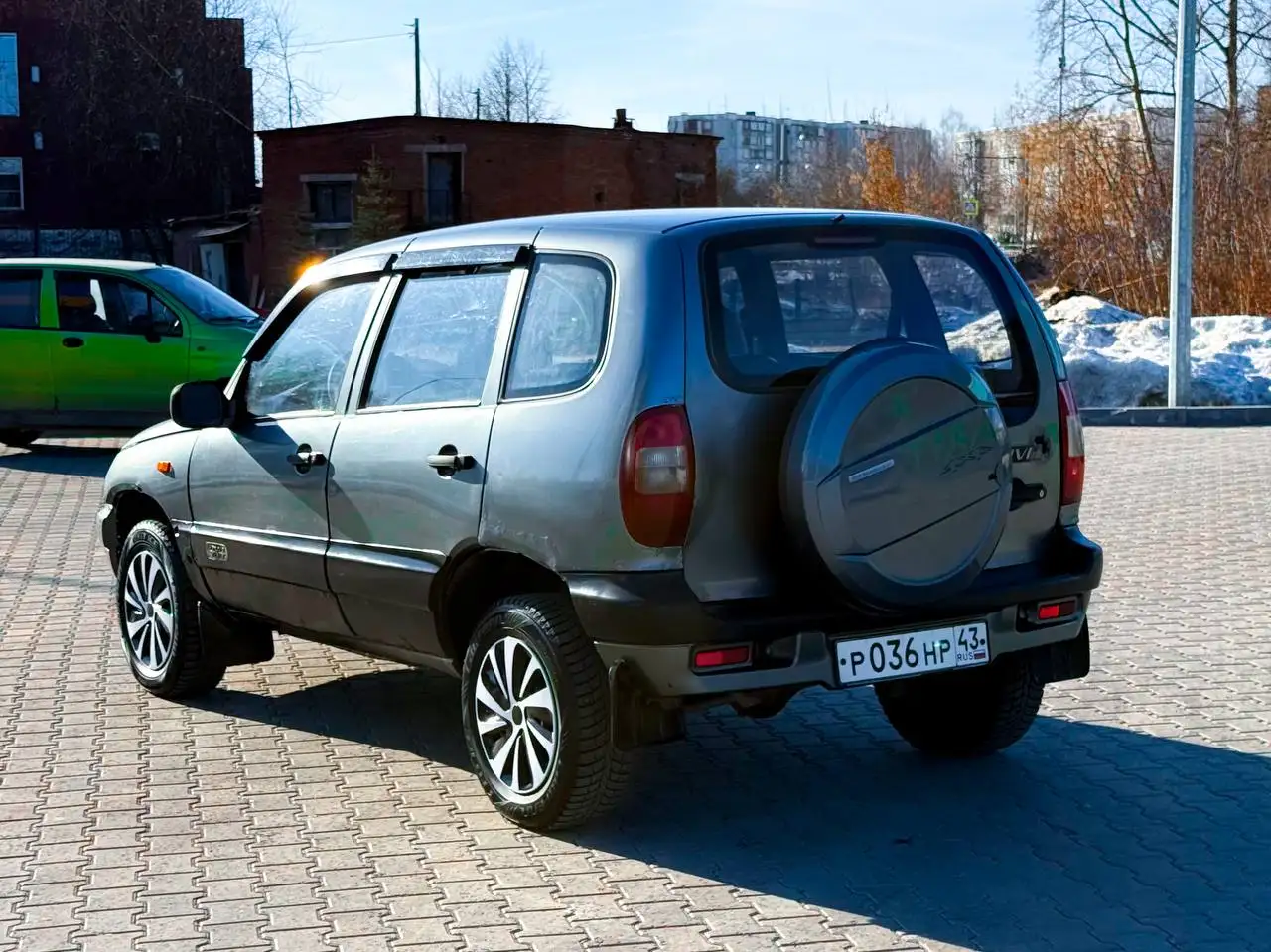Chevrolet NIVA 2004 и 240000 км - Внедорожники (Авто) в Киров